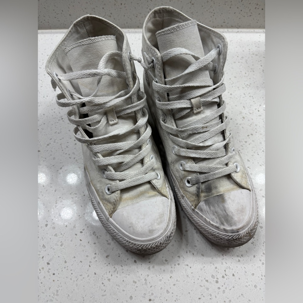 Converse White Canvas High-Tops Size 8